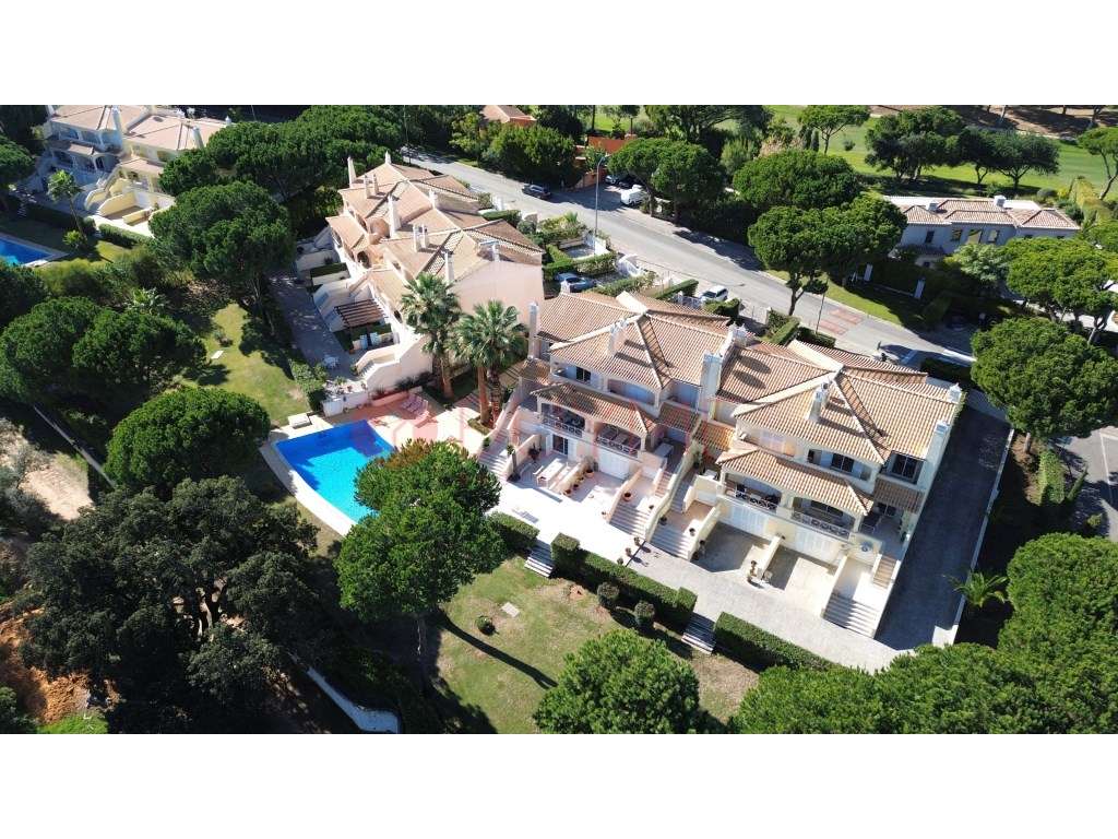 Moradia Duplex T3+1 em Condomínio Privado em Vilamoura-44