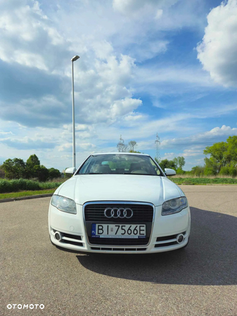 Audi A4 2.0T FSI Quattro - 7