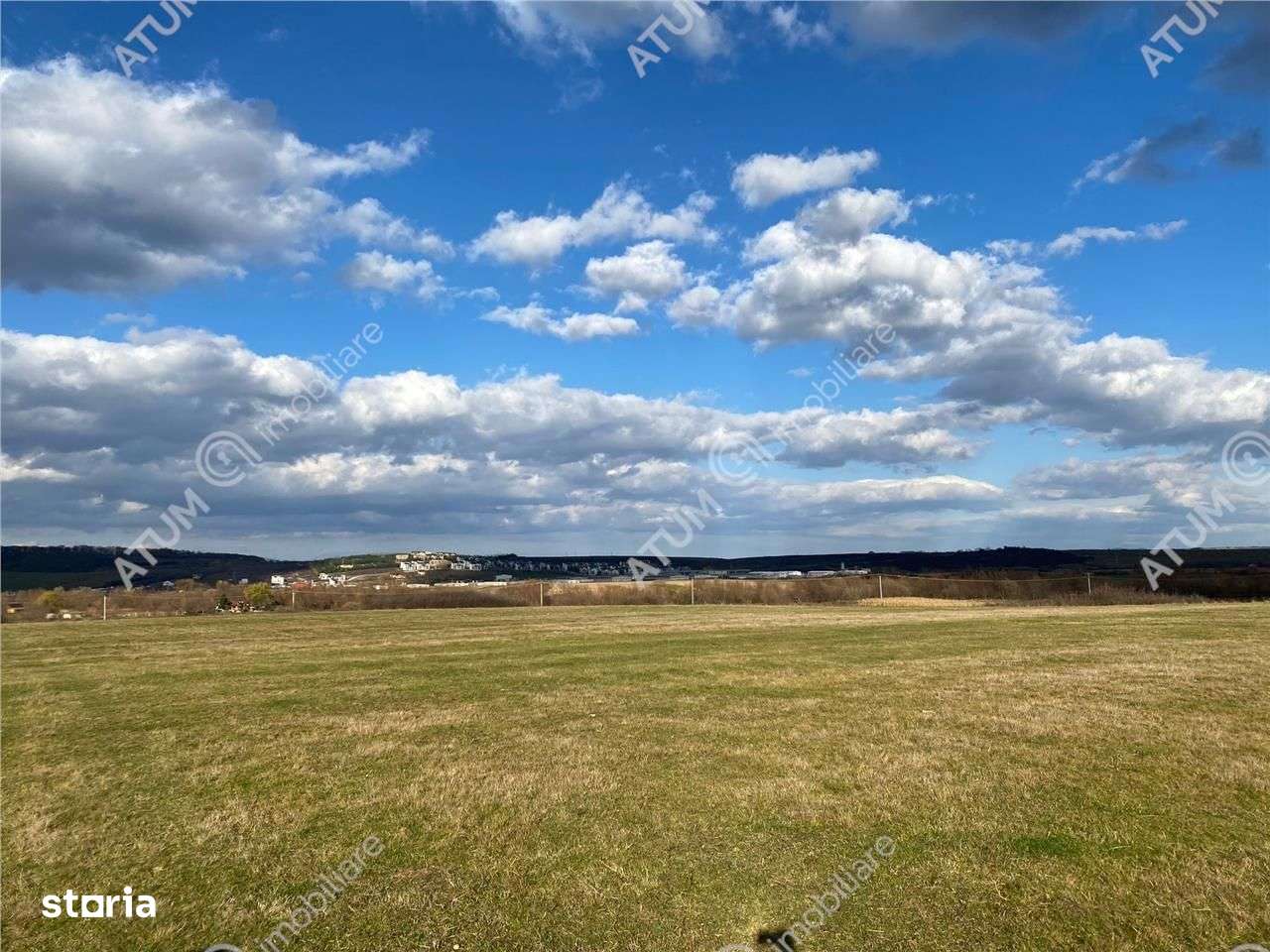 Parcela teren extravilan de 486 mp situat in Cristian - Imagine principală: 2/13
