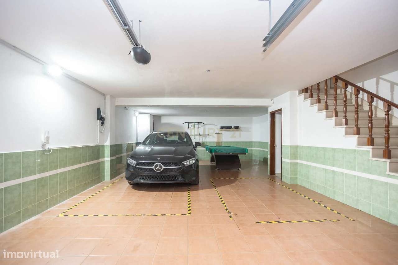 Moradia T3 c/Garagem 4 Viaturas - Foros de Amora-47
