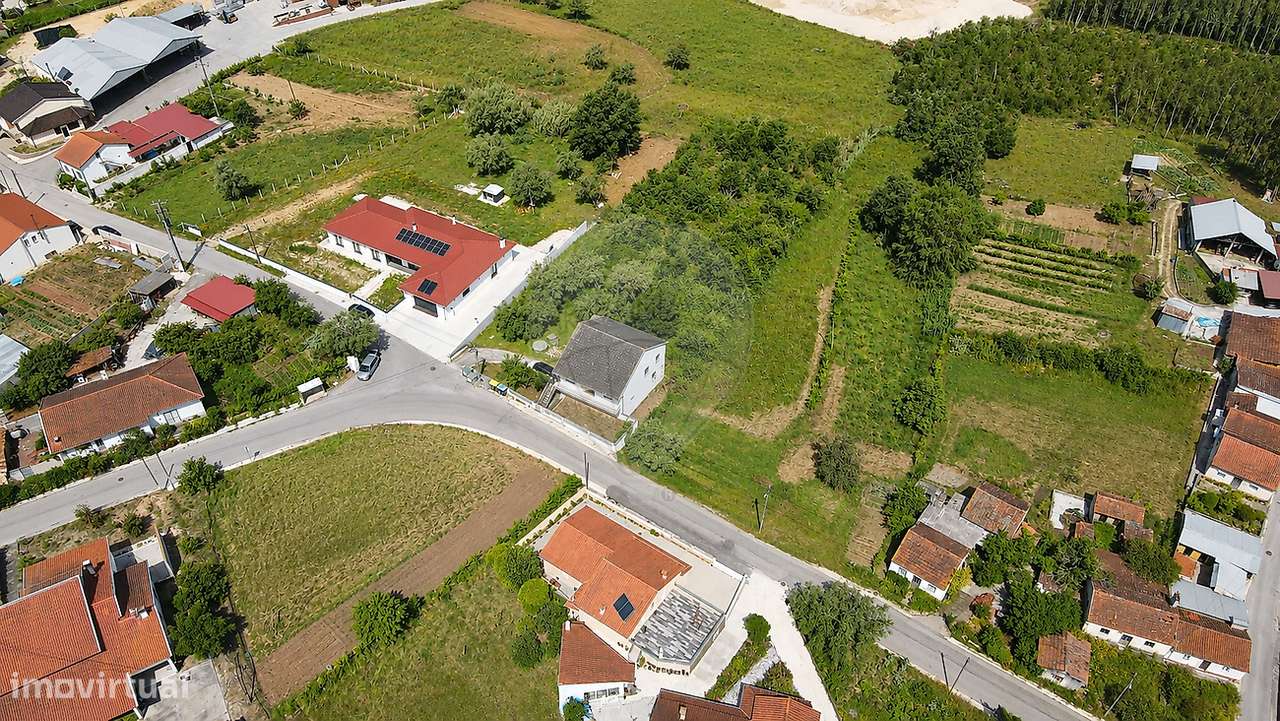Moradia T4 para venda-13