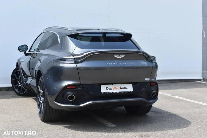 Aston Martin DBX - 4