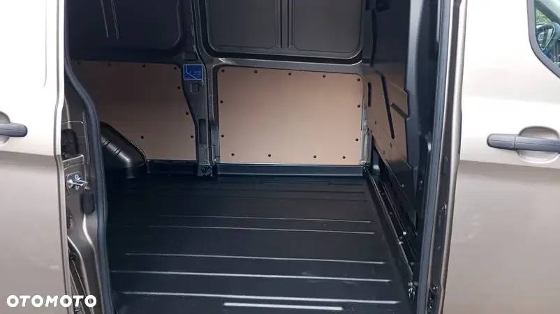 Ford Transit Custom - 16