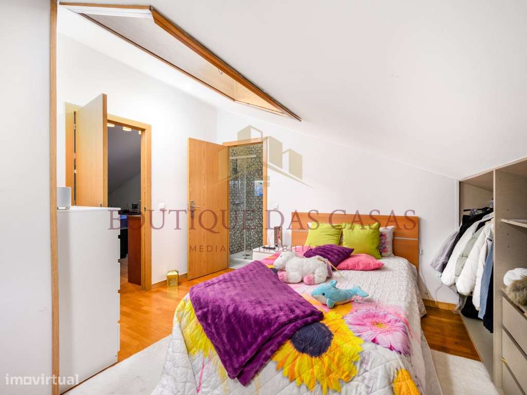 Moradia T5 em Perosinho-29