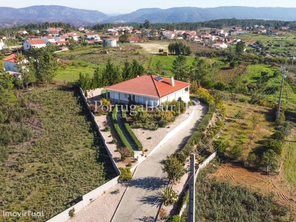 Moradia com Piscina Pronta a Habitar