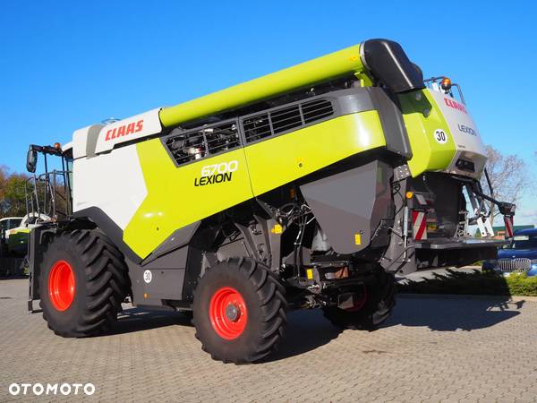 Claas Lexion 6700 + V770 - 3