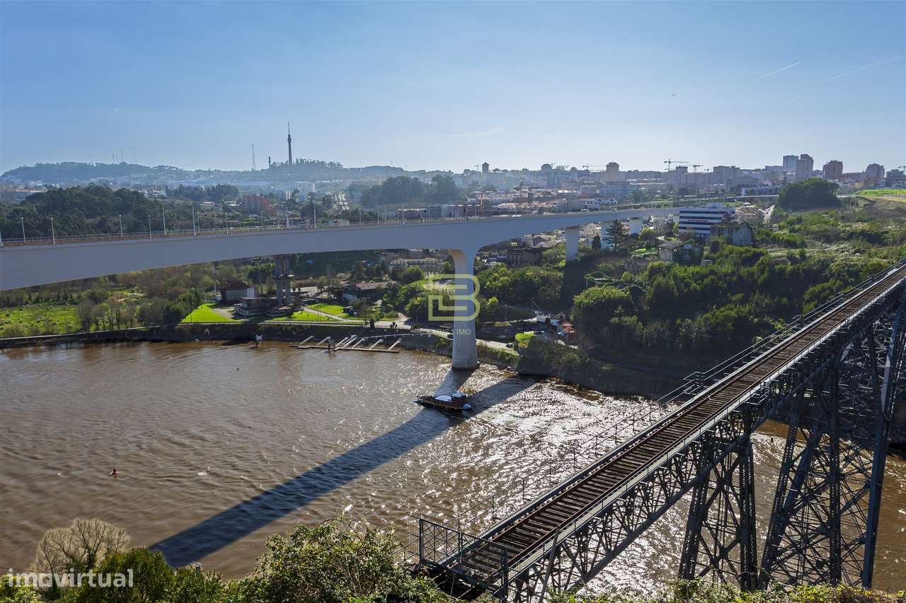 Apartamento T1 novo na tradicional Travessa de São Vitor, no Porto-3