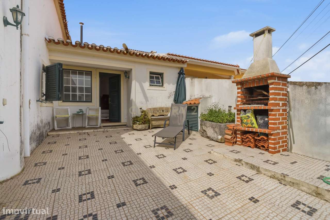 Moradia T2 com 2 salas e Pátio – Loubagueira, Torres Vedras-27