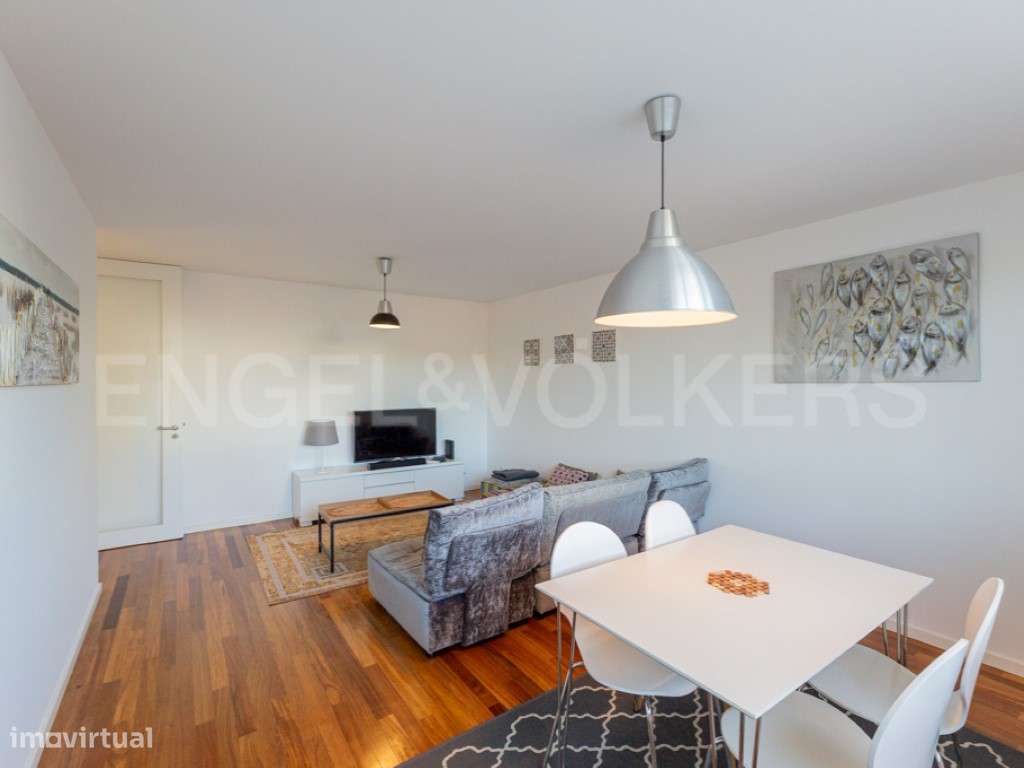 Apartamento T2 com Piscina e Garagem em Condomínio no Algarve - Grande imagem: 3/24