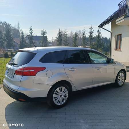 Ford Focus 1.5 TDCi SYNC Edition - 4