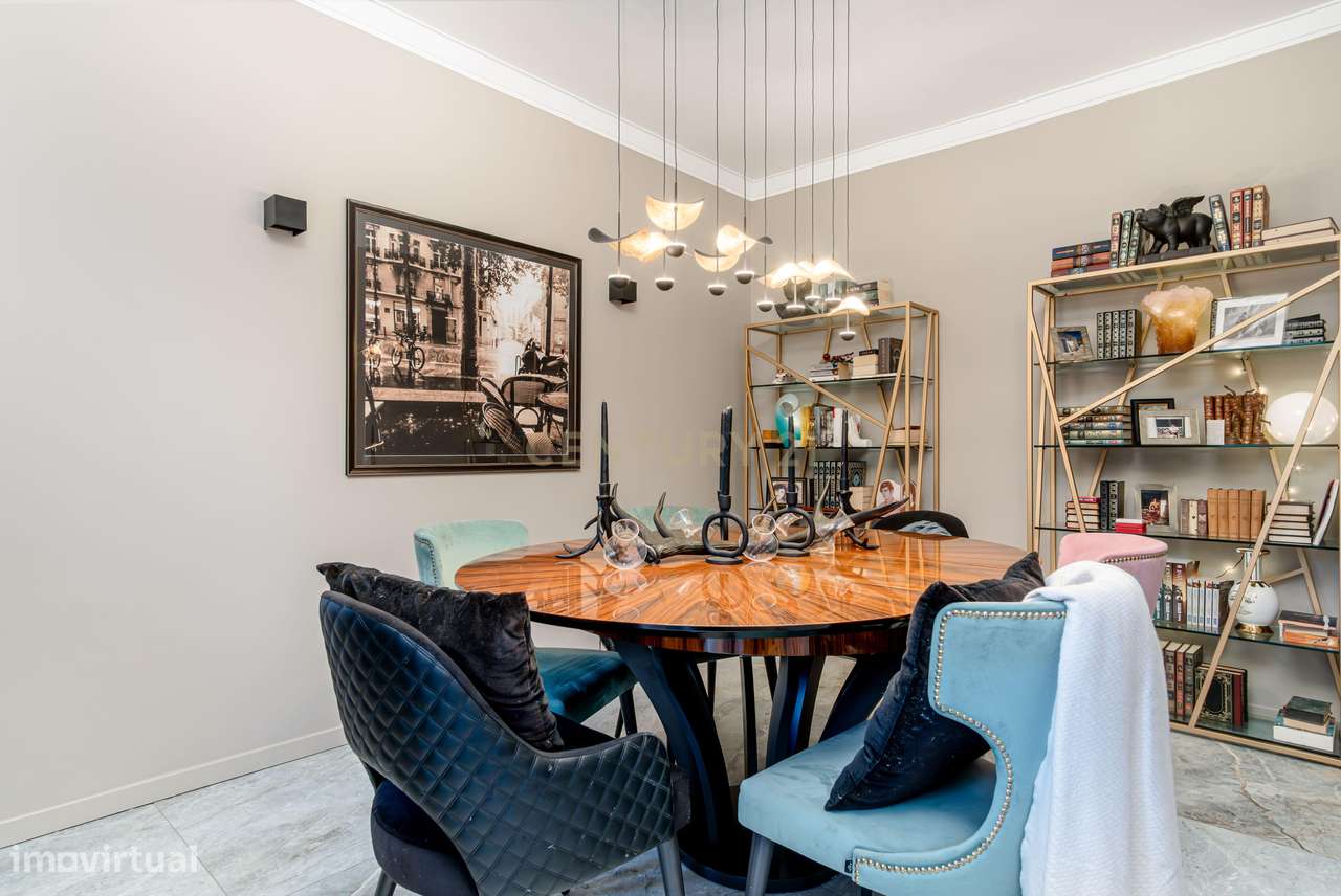 Apartamento de Excelência com Vista Parque – Localização Premium no Ce-13