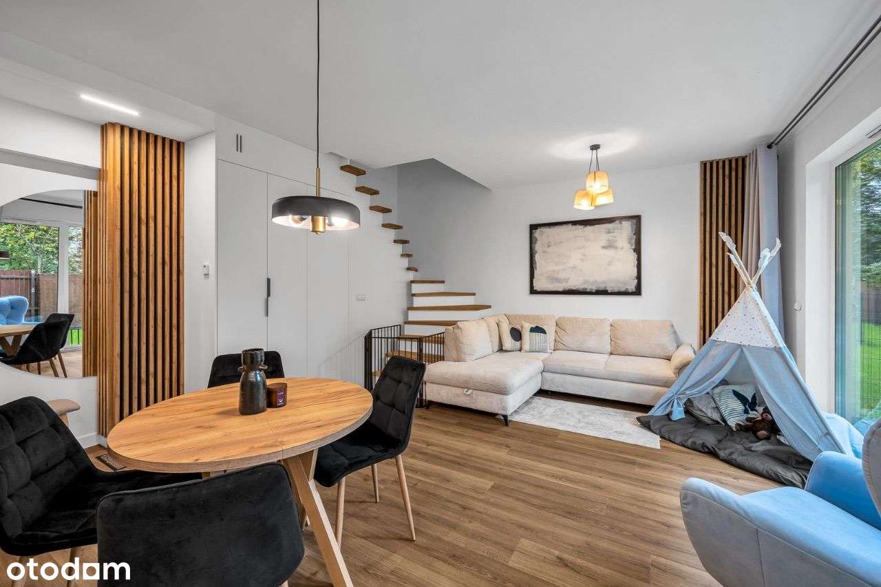 Nowoczesny segment w otulinie lasu-2