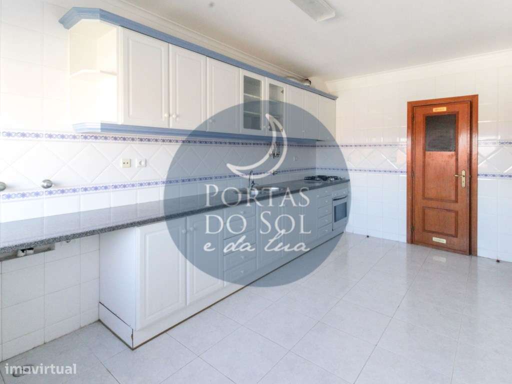 Apartamento T3 c varanda e arrecadação Ginestal Machado - Grande imagem: 5/15