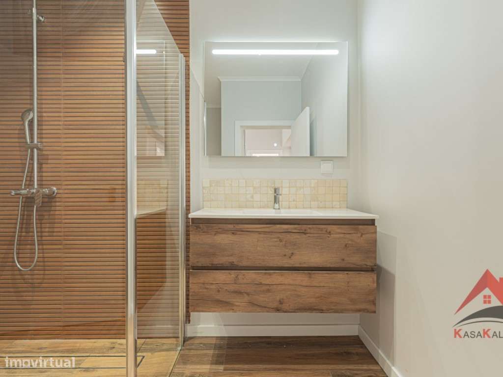 Oportunidade Única em Palmela Duas Moradias | Excelente Opção para ...-32