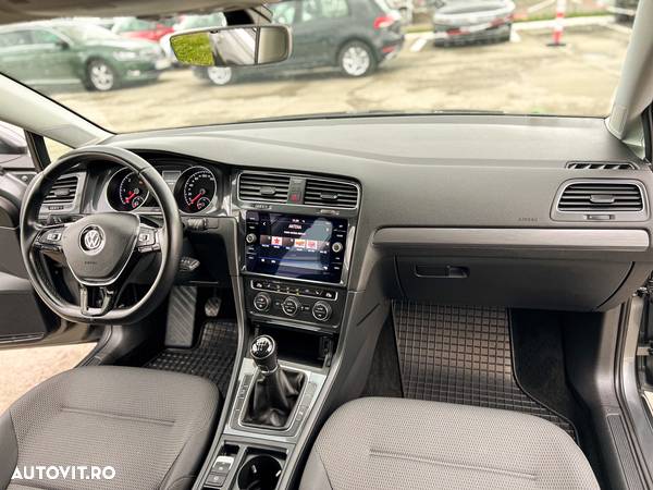 Volkswagen Golf 1.6 TDI Comfortline - 7