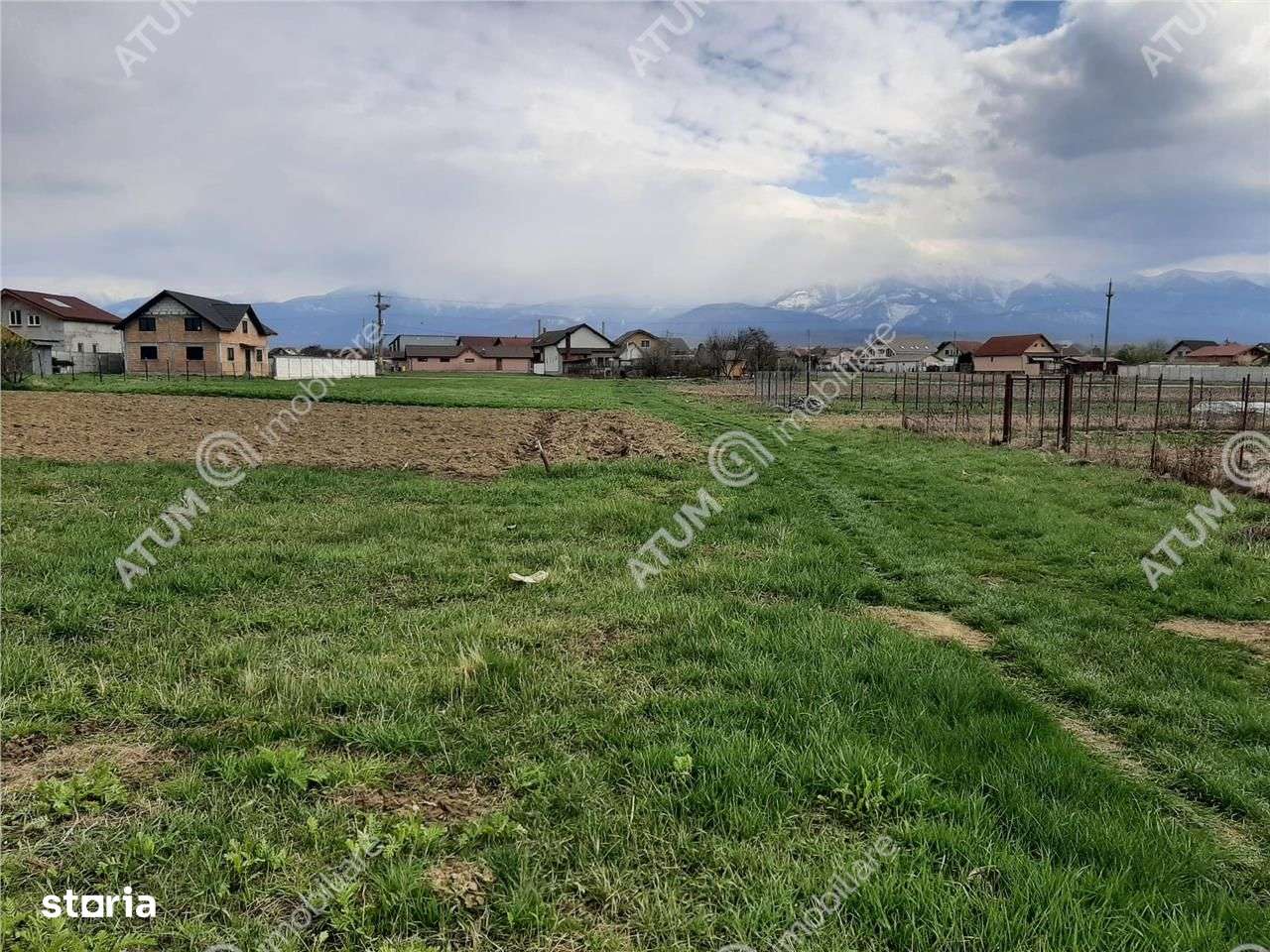 eren intravilan 1400 mp de vanzare pe Valea Avrigului - Imagine principală: 2/7