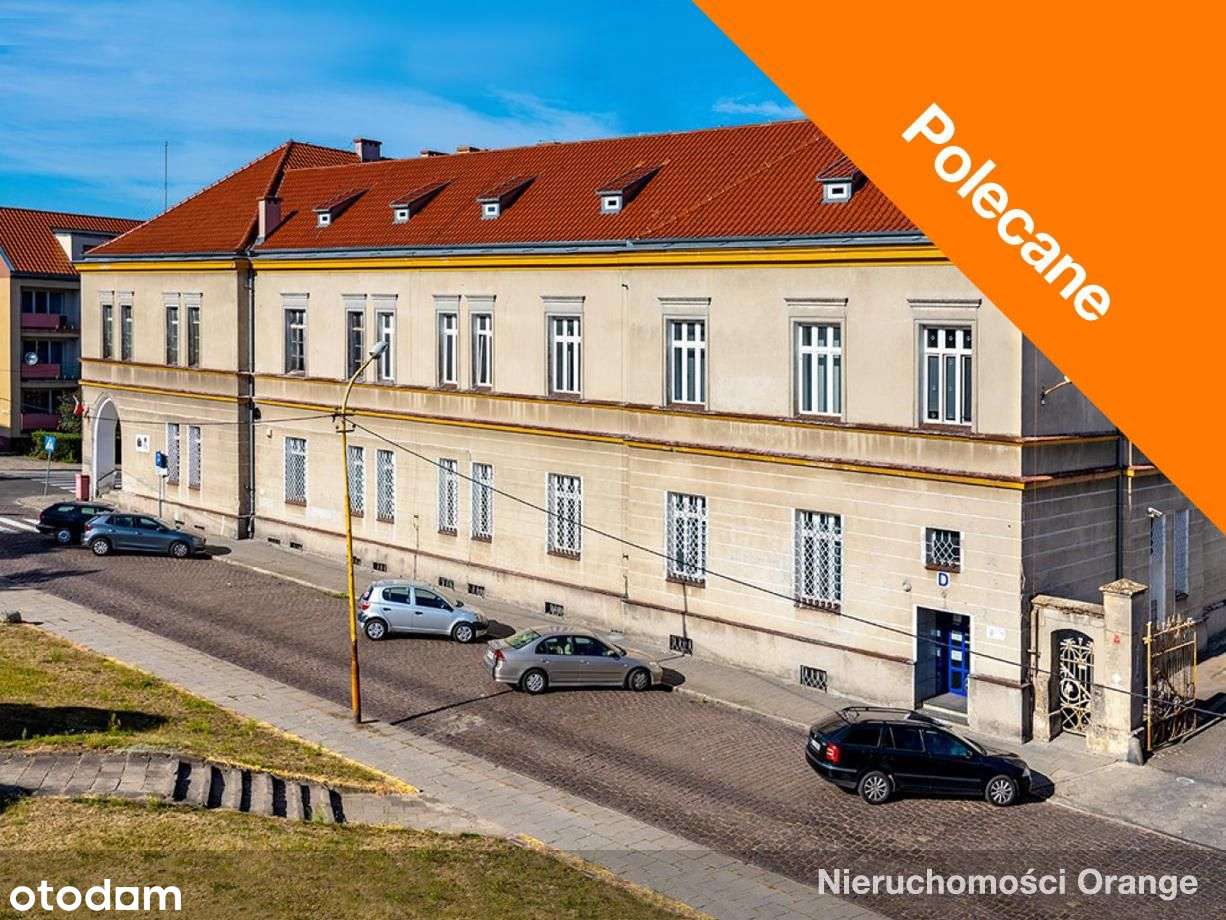 Zespół budynków biurowych w centrum miasta-0