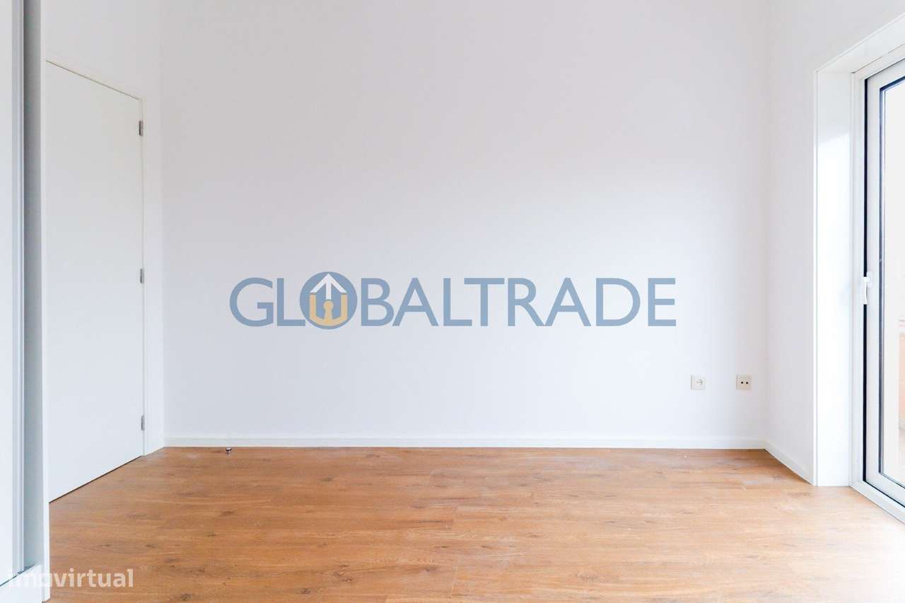 Apartamento T3 Renovado & Equipado em Águas Santas-36