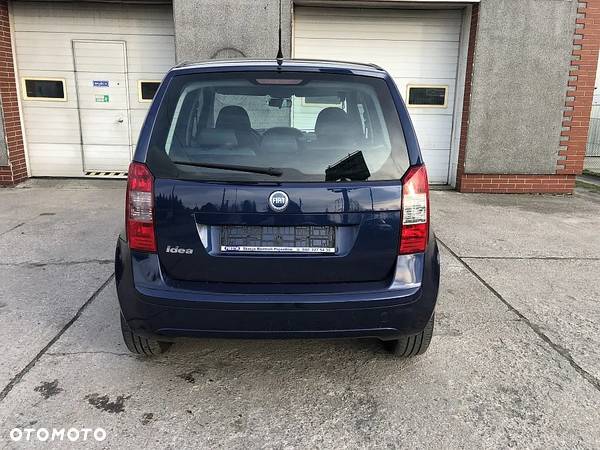 Fiat Idea 1.4 16V Dynamic - 27