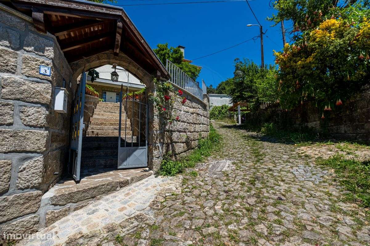 Moradia T4 para venda-40