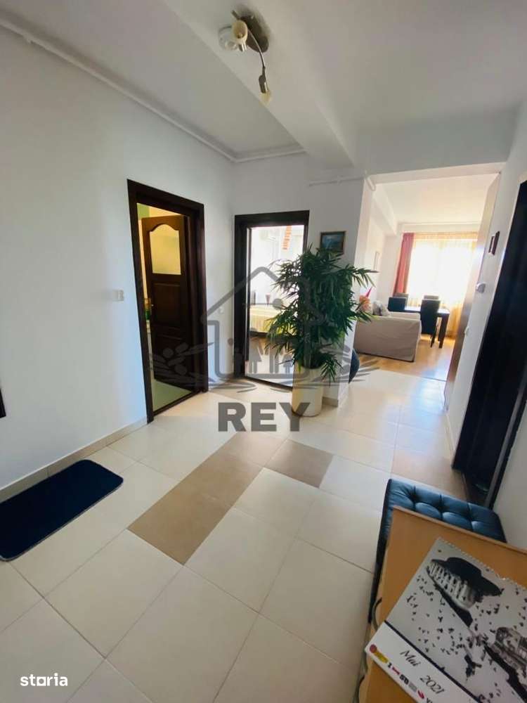 Apartament 3 camere decomandat la vilă/etaj intermediar/loc de parcare - Imagine principală: 2/20