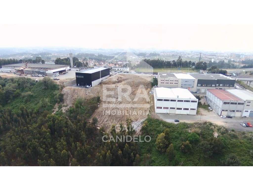 Terreno com 34.400 m² em Gondomar - Grande imagem: 4/4