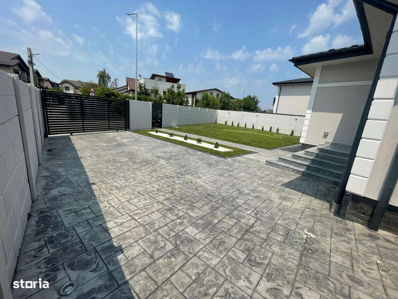 Casa cu 4 camere|garaj interior|incalzire prin pardoseala - Imagine principală: 4/20