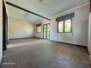 Moradia com 4 quartos, 3 armazéns e muito potencial em Freamunde, Paço - Grande imagem: 5/34