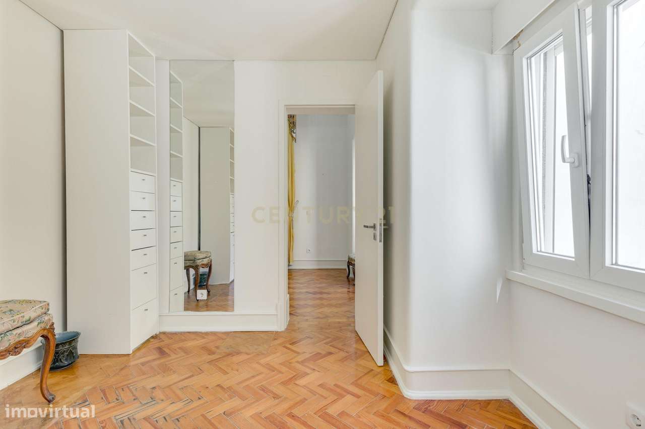 Fantástico Apartamento T4 na Alameda Dom Afonso Henriques – Localizaçã-22