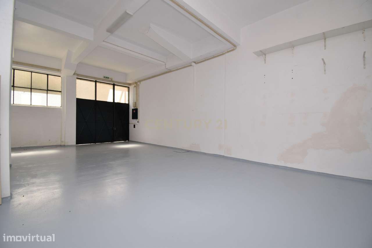 Armazém para arrendamento no Lumiar – Lisboa - Grande imagem: 4/17