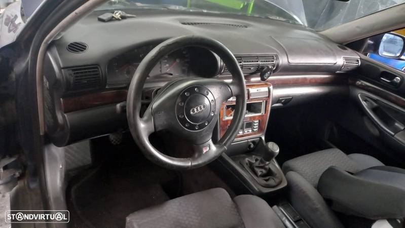 Audi A4 Avant B5 1.8 de 1996 para peças - 6
