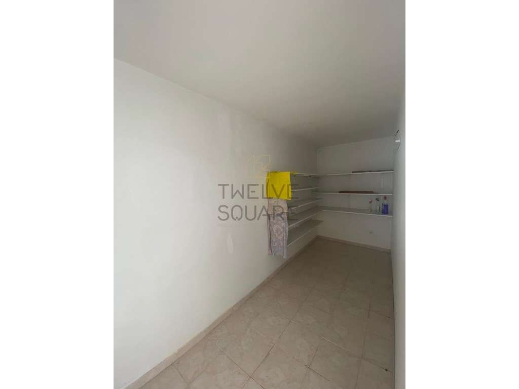 Moradia T2 com Logradouro Exterior no Reguengo do Fétal, Batalha-15