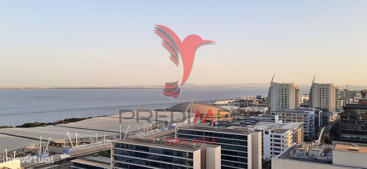 Requintado T2 com vistas deslumbrantes sobre o rio Tejo