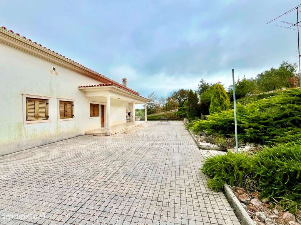 Moradia T6 pronta a habitar em Soure-51