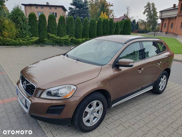 Volvo XC 60 D3 Momentum - 3