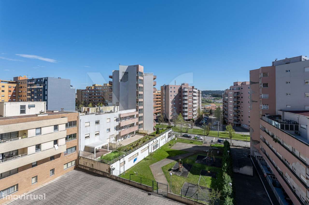 T2 com Varanda, Lugar de garagem e arrumos na Cidade Jovem - Rio Tinto-15