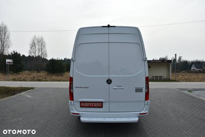 Mercedes-Benz SPRINTER 316 **VIP CLASS**9 osób TV WEBASTO SALON POLSKA . JAK NOWY ! ! ! - 12