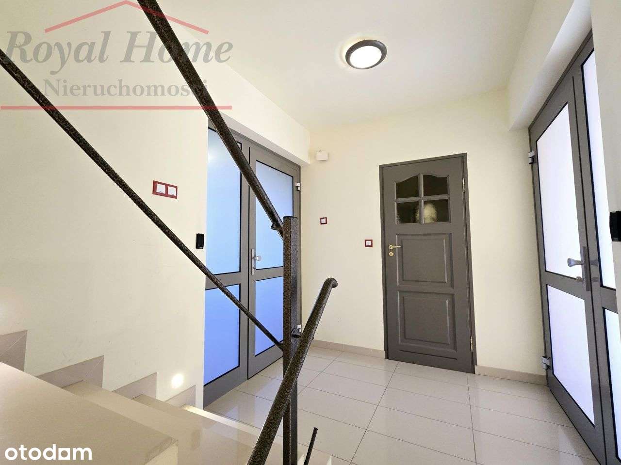 Przestronny, zadbany dom w zabudowie szeregowej.-15