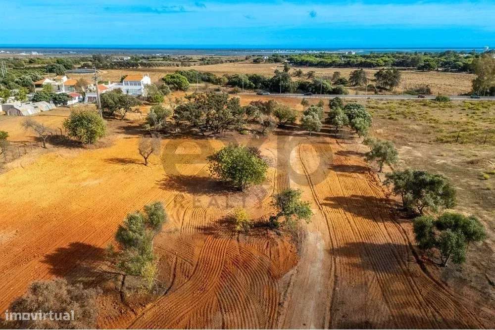 Oportunidade de Investimento - Terreno Urbano com Ruína e Rústico vist - Grande imagem: 5/24