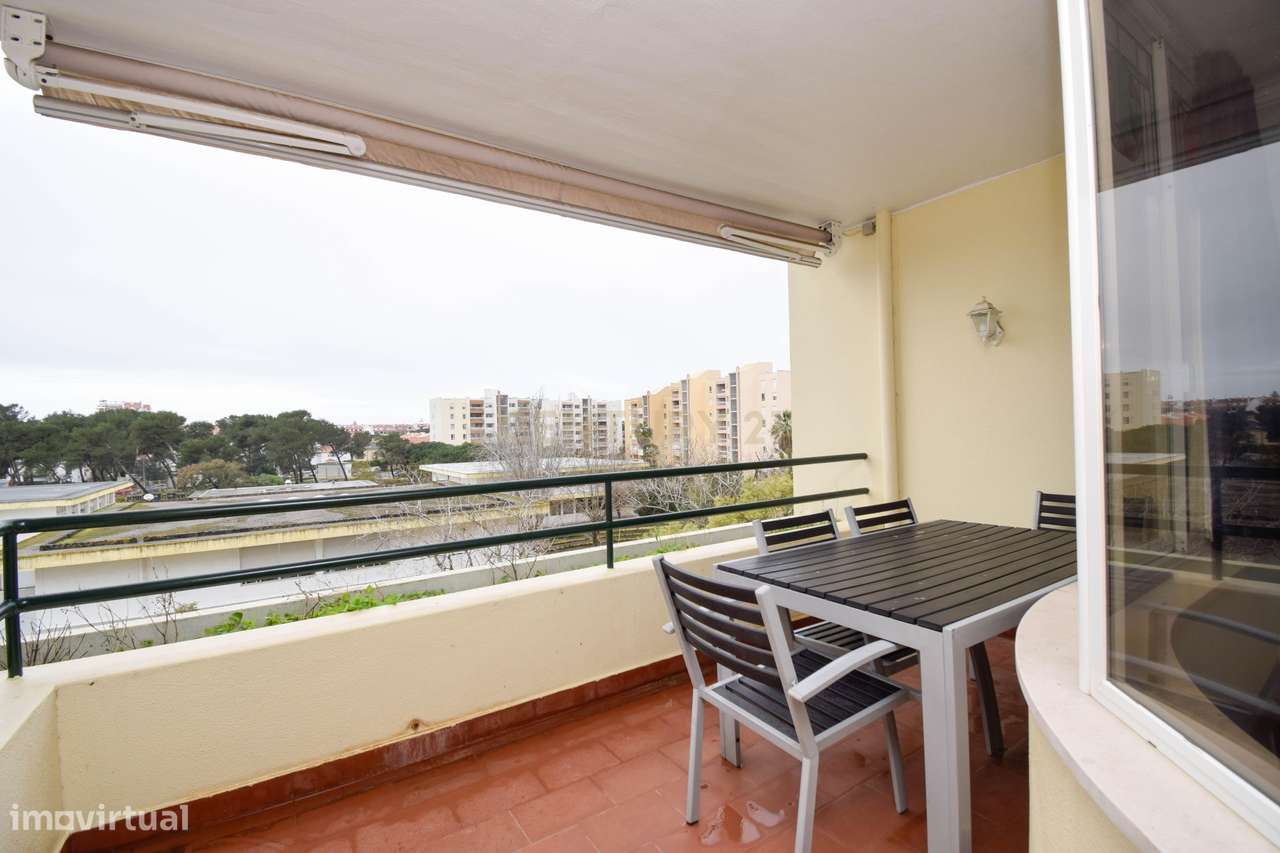 T2 com varanda, garagem e arrecadação – Cascais | Rua João Infante-23