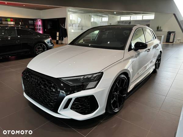 Audi RS3 TFSI Quattro S tronic - 1