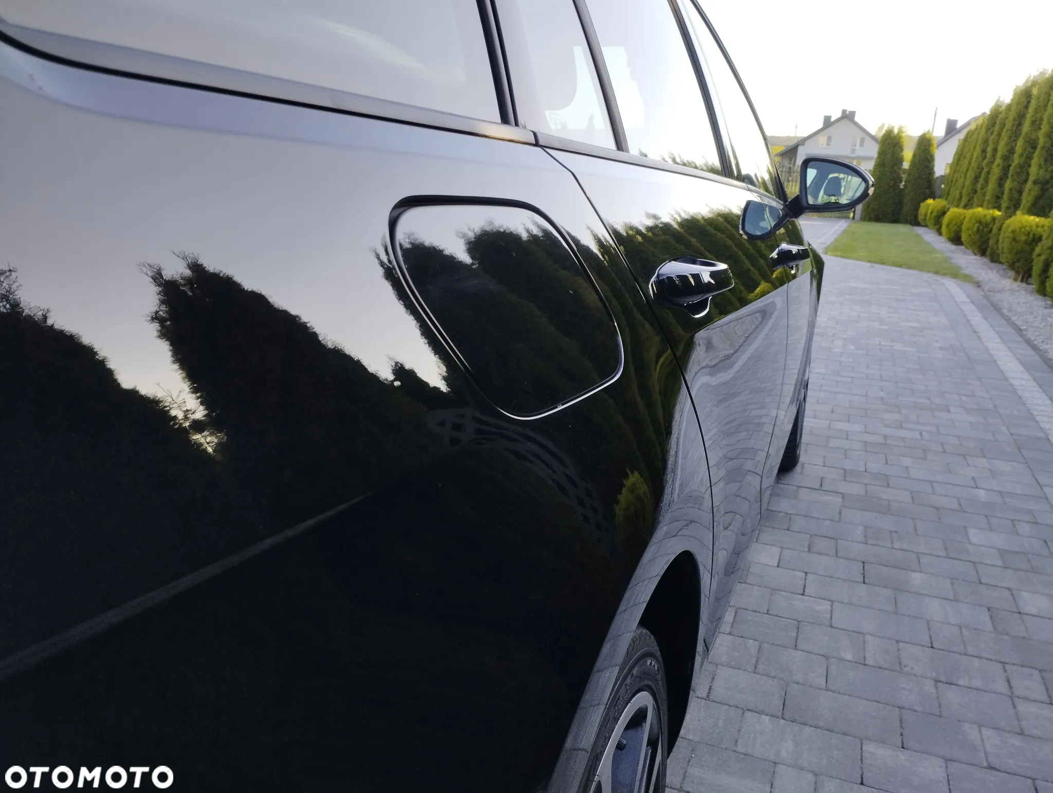 Volkswagen Golf 1.6 TDI BlueMotion Technology Lounge - 9