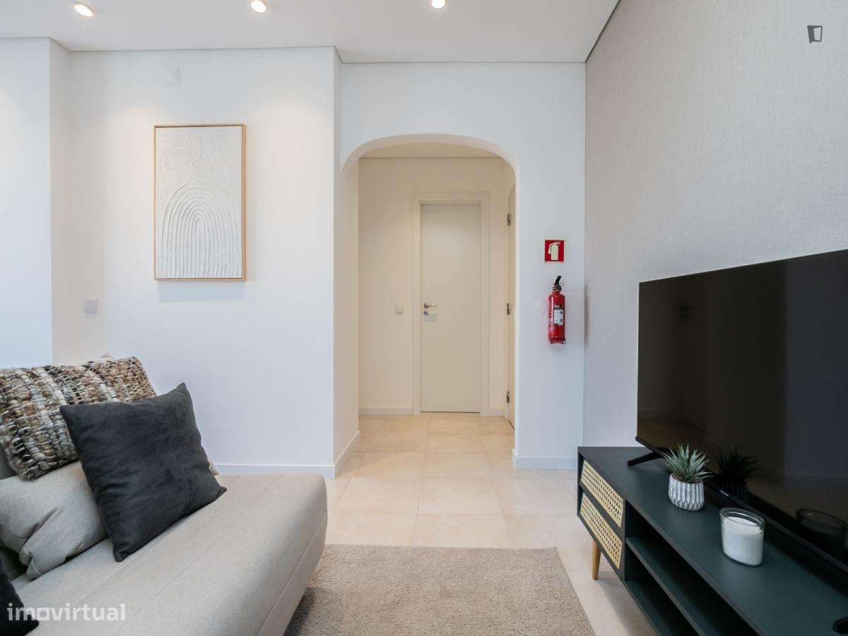 Apartamento com 1 quartos - localizado em Quarteira - Grande imagem: 4/32