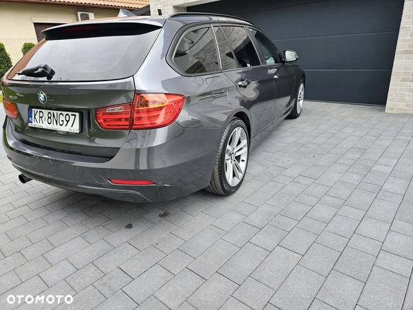 BMW Seria 3 320i Touring xDrive - 7