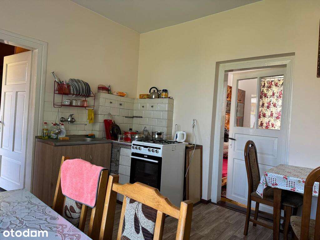 Dom z zabudowaniami, działka 3000 m²-11