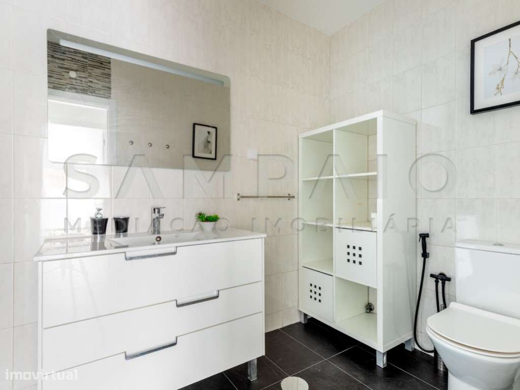 Apartamento T2- Valbom!-15