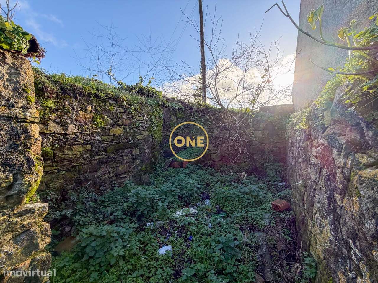 Conjunto de 3 Artigos em Val de Vez – Potencial Único a 5 min da A8-15