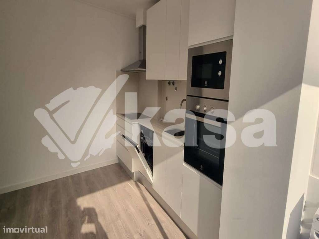 T1 Totalmente Remodelado com Logradouro - junto ao LIDL, Luso-3