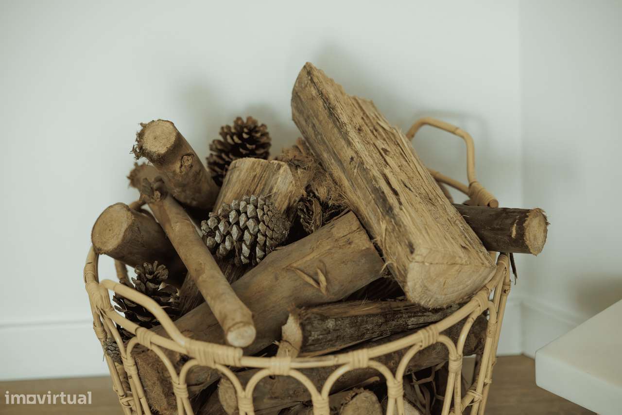 T2 Mobilado com muita luz + 2 varandas + arrecadação 16 m² | Almada - Grande imagem: 5/38