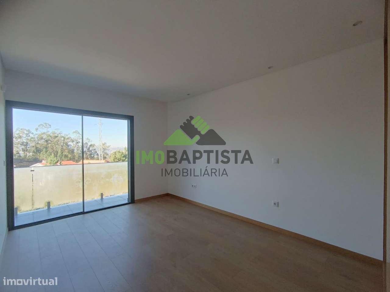 Moradia V3 Nova em Lobão-14